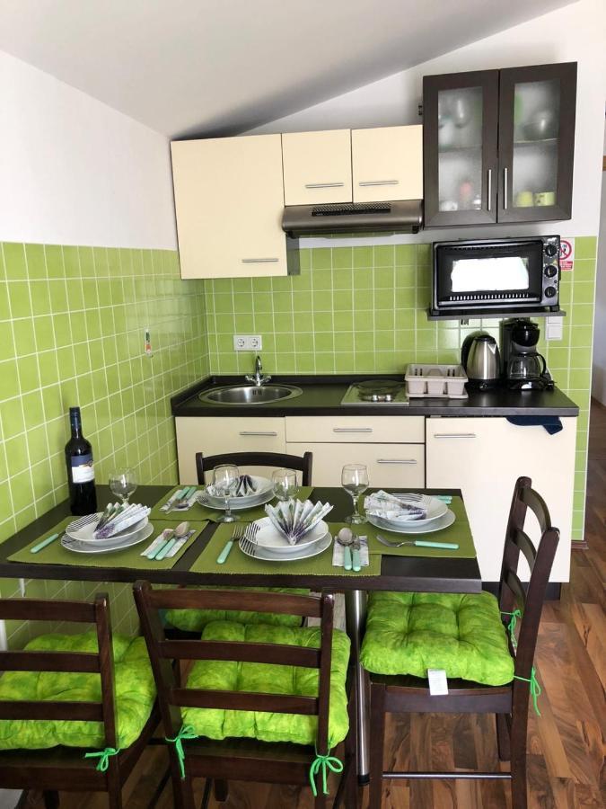 Apartments Rajcic Kaštela Екстериор снимка
