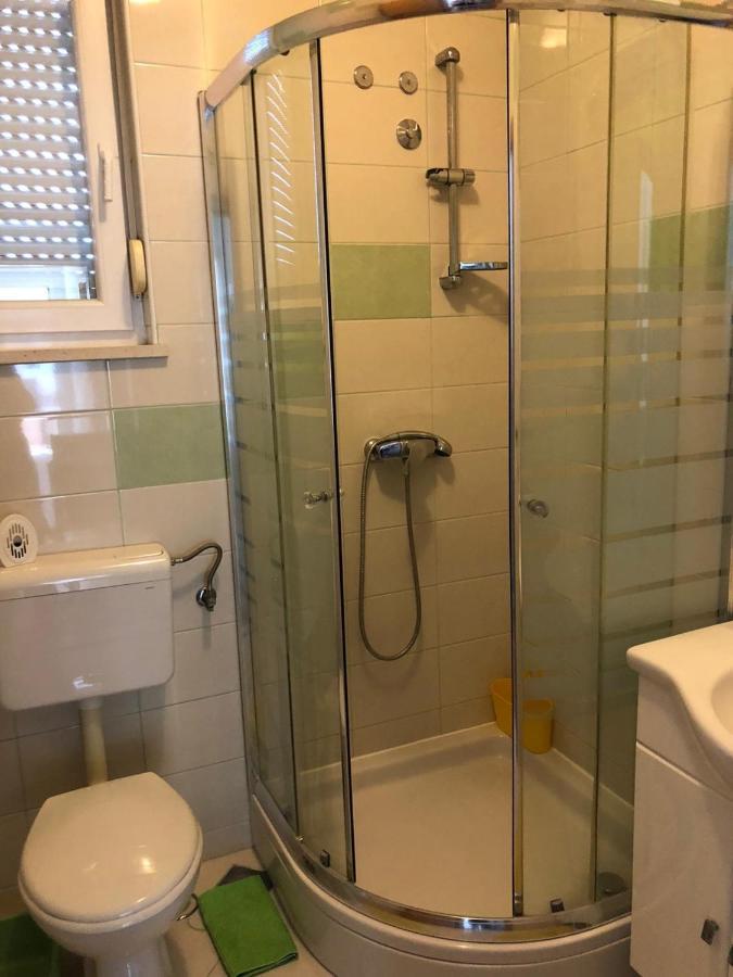 Apartments Rajcic Kaštela Екстериор снимка