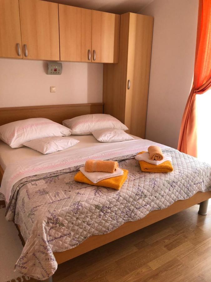 Apartments Rajcic Kaštela Екстериор снимка