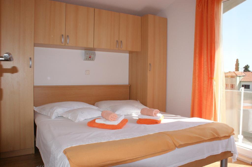 Apartments Rajcic Kaštela Стая снимка